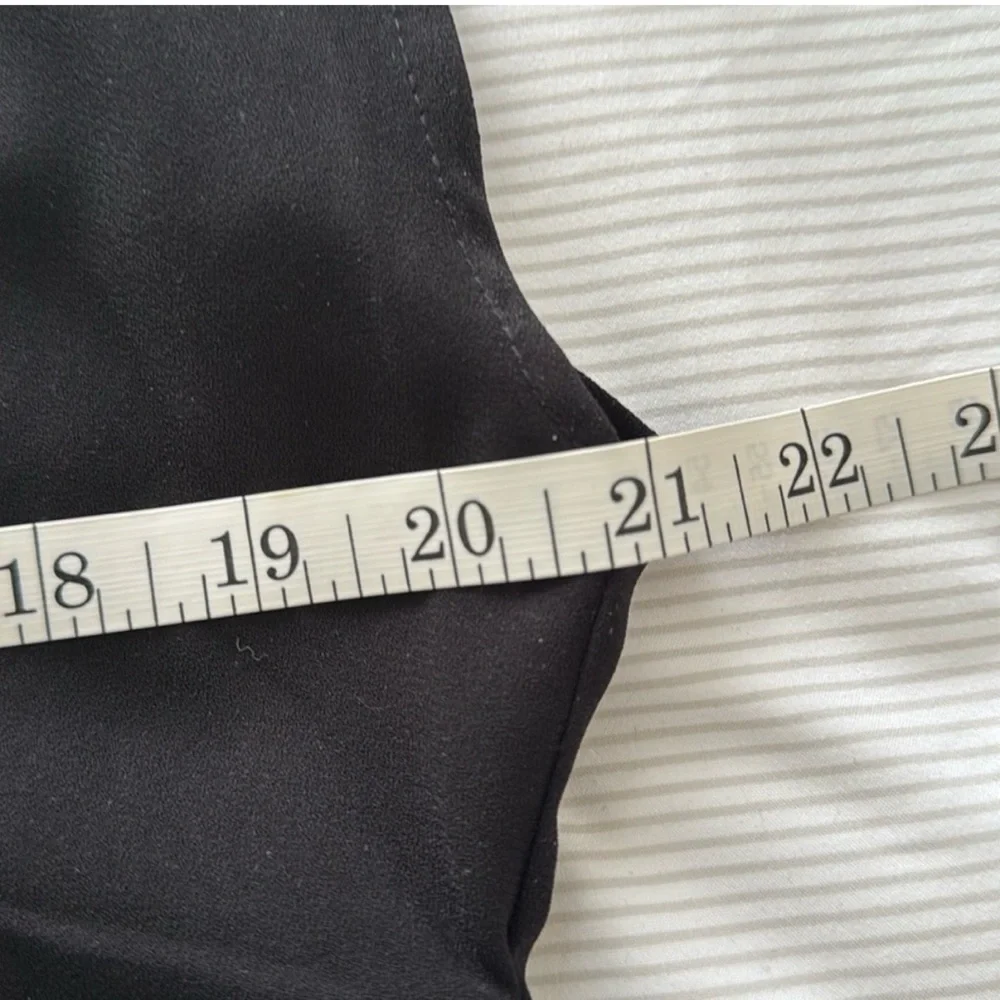 Aritzia Wilfred Talma V Neck Dress - Picture 11 of 11